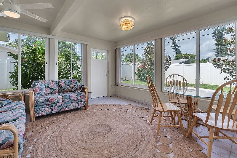 Beautiful, serene Florida room!