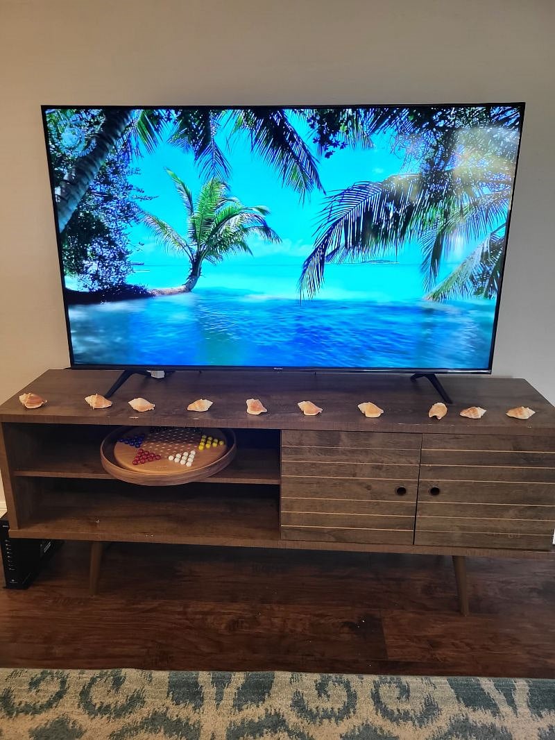 55" Smart TV