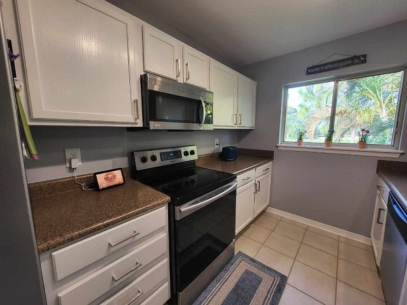 All new kitchen appliances. Fresh paint. Keurig and toaster plus full kitchen - pots, pants, utensils, all you need!