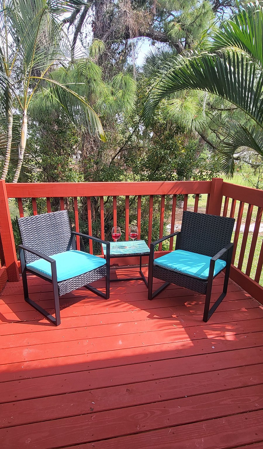 Relaxing deck overlooking Golf Course