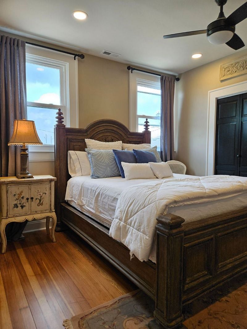 Earl Grey Room