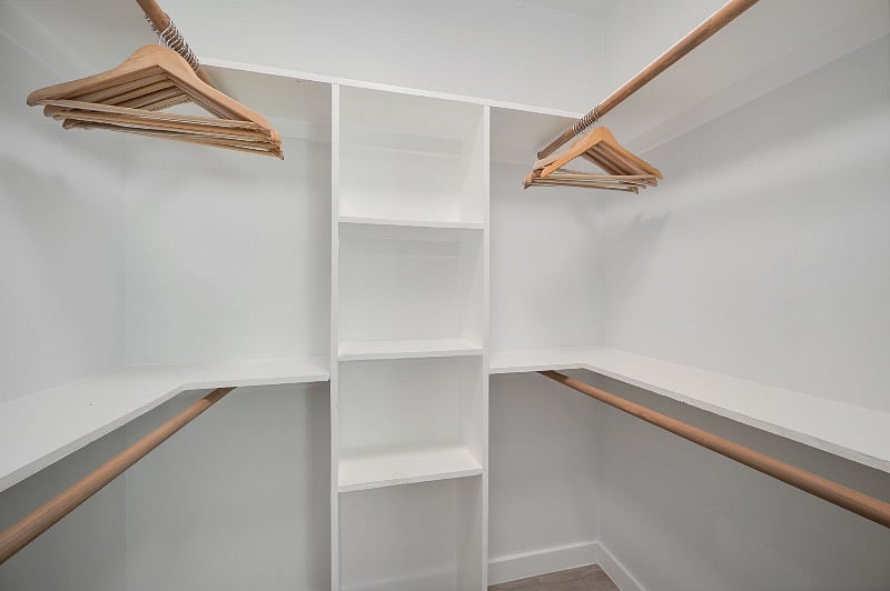 walk-in closet