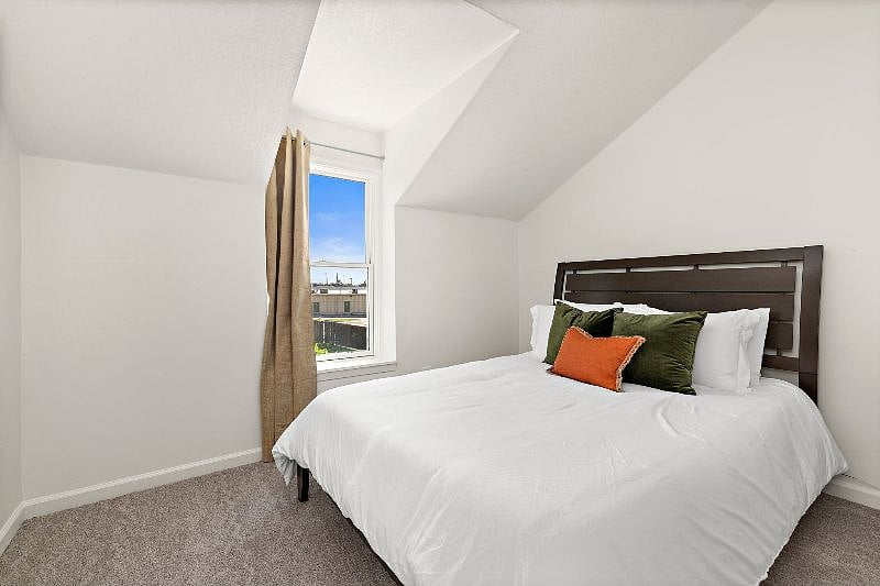 Furnished Finder property 539937_1 photo 15
