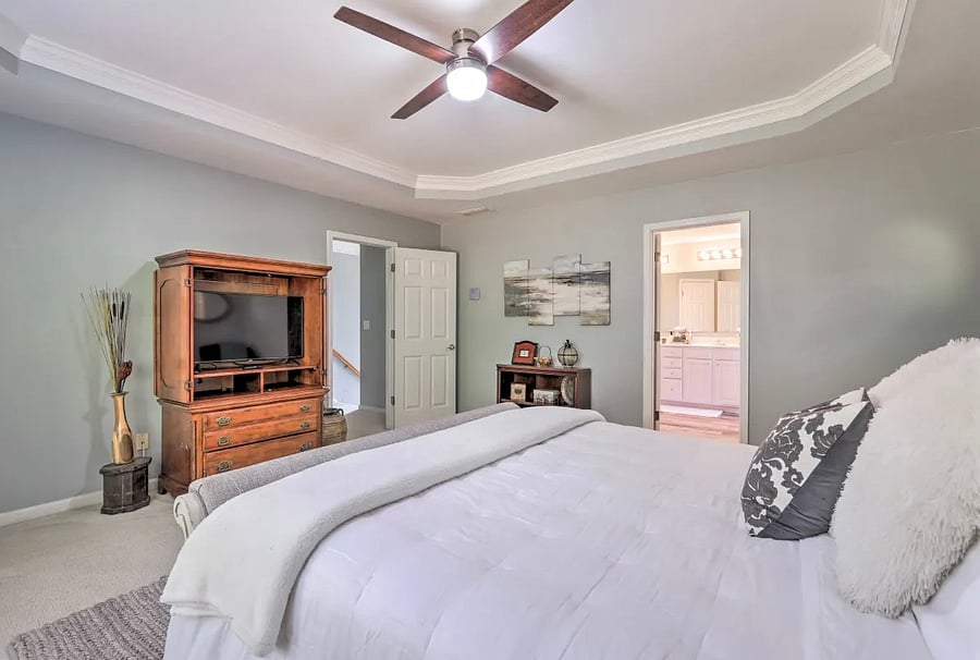 King KiMaster Bedroom
