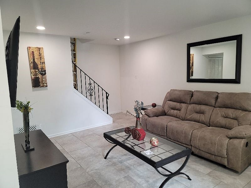 Furnished Finder property 540037_1 photo 5