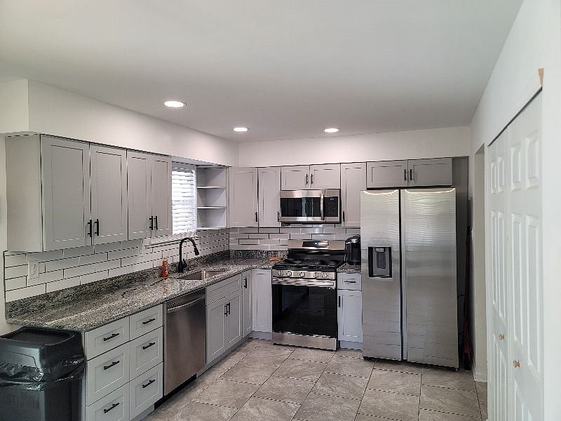 Furnished Finder property 540037_1 photo 3