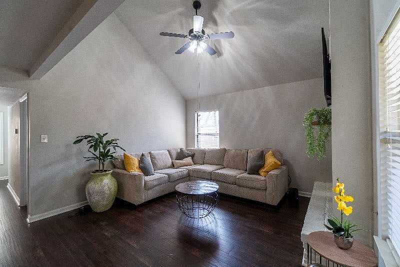 Furnished Finder property 540602_1 photo 8
