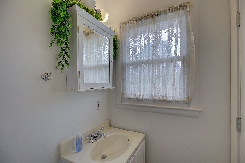 Furnished Finder property 540626_1 photo 18