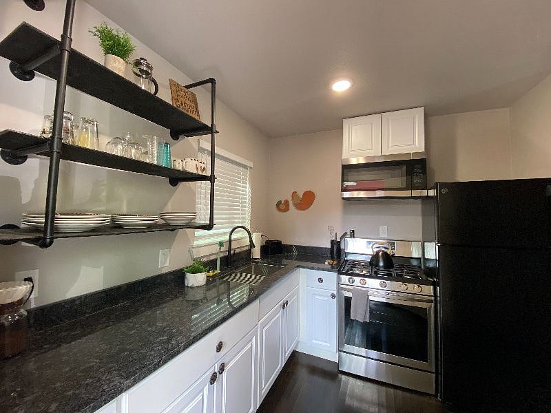 Furnished Finder property 540766_2 photo 4