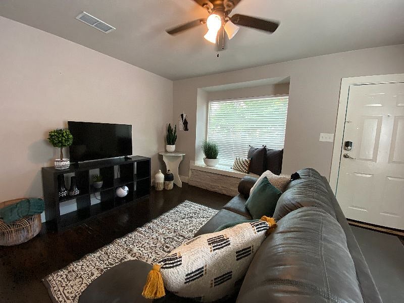 Furnished Finder property 540766_2 photo 7