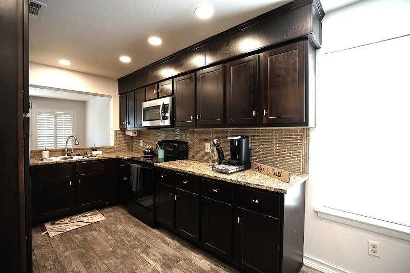 Furnished Finder property 540792_1 photo 15