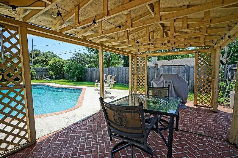 Furnished Finder property 540792_1 photo 32