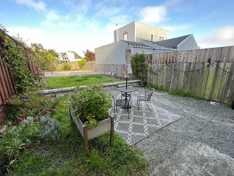 Furnished Finder property 540890_1 photo 25