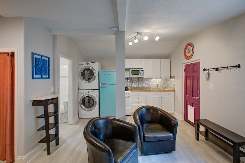 Furnished Finder property 540997_1 photo 4