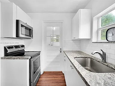 Furnished Finder property 541003_1 photo 4