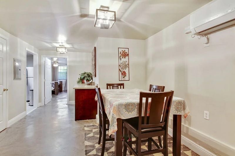 Furnished Finder property 541004_1 photo 3