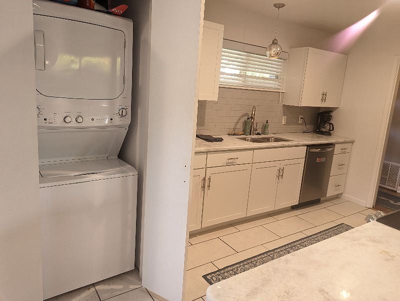 Furnished Finder property 541025_1 photo 14