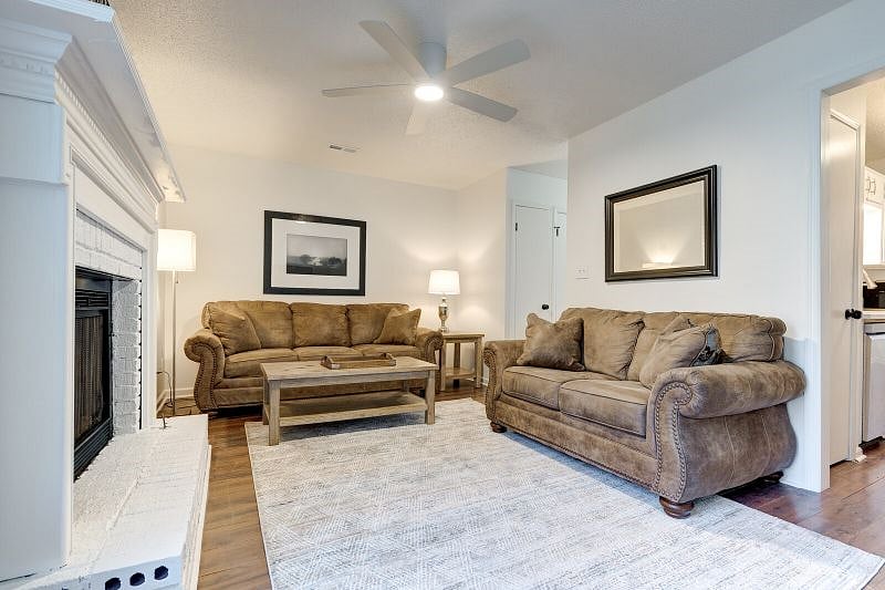 Furnished Finder property 541060_1 photo 2