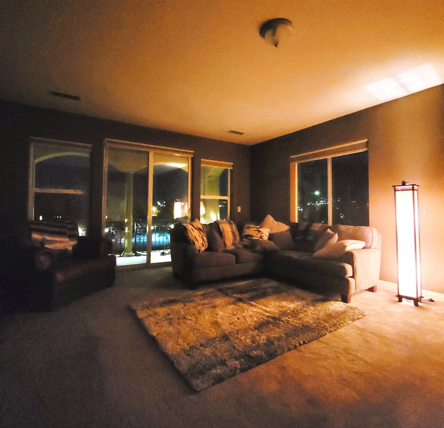 Upstairs living room with massive mountain view.