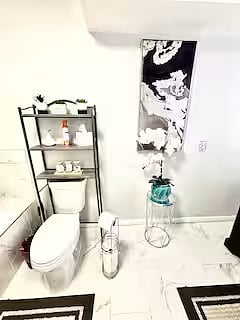 Master bathroom 