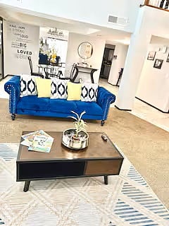 Living room 3