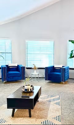 Living room 4