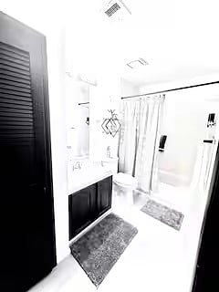 Room 3 Bathroom 