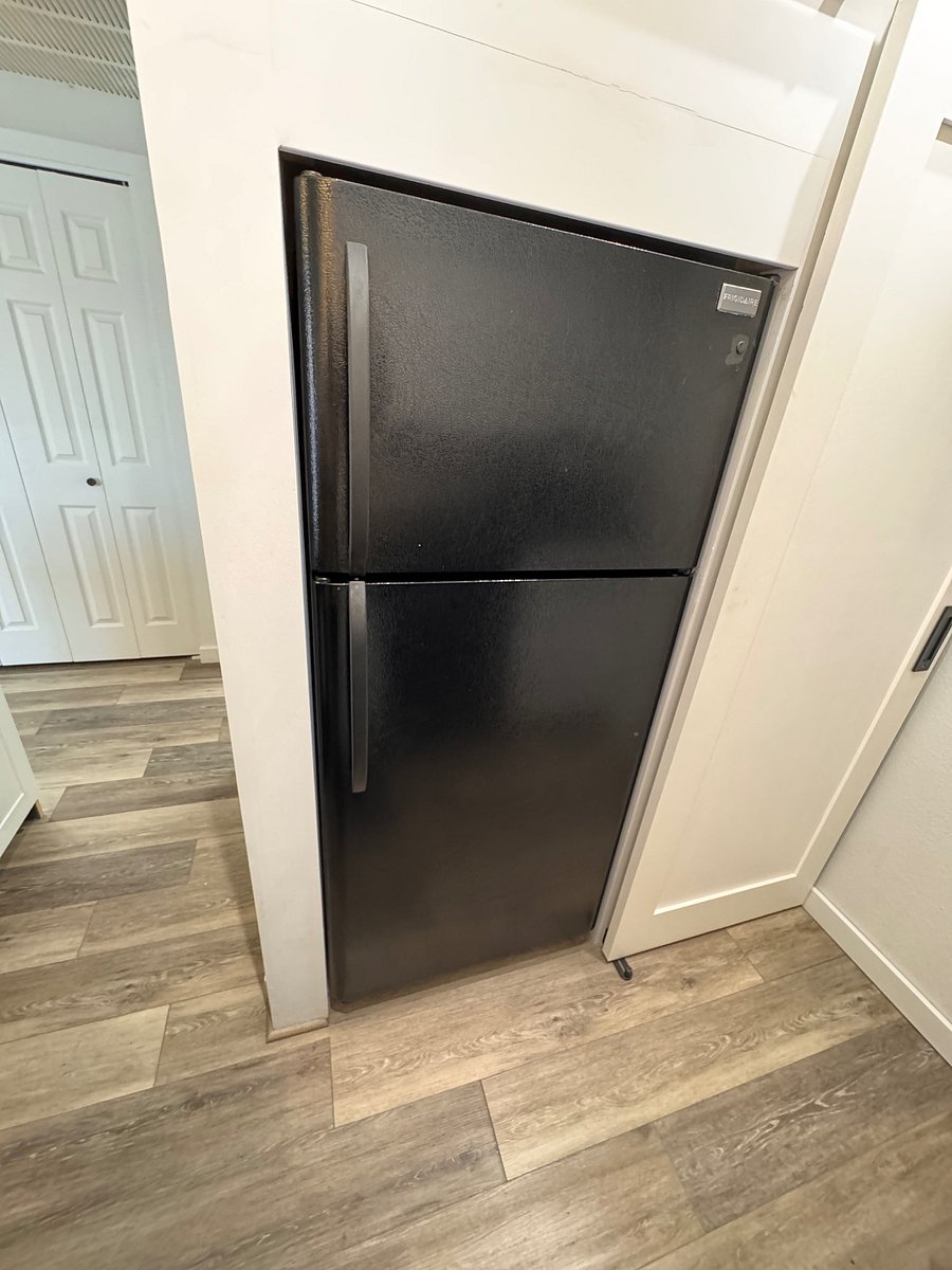Fridge and top freezer