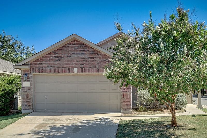 Furnished Finder property 541316_1 photo 3