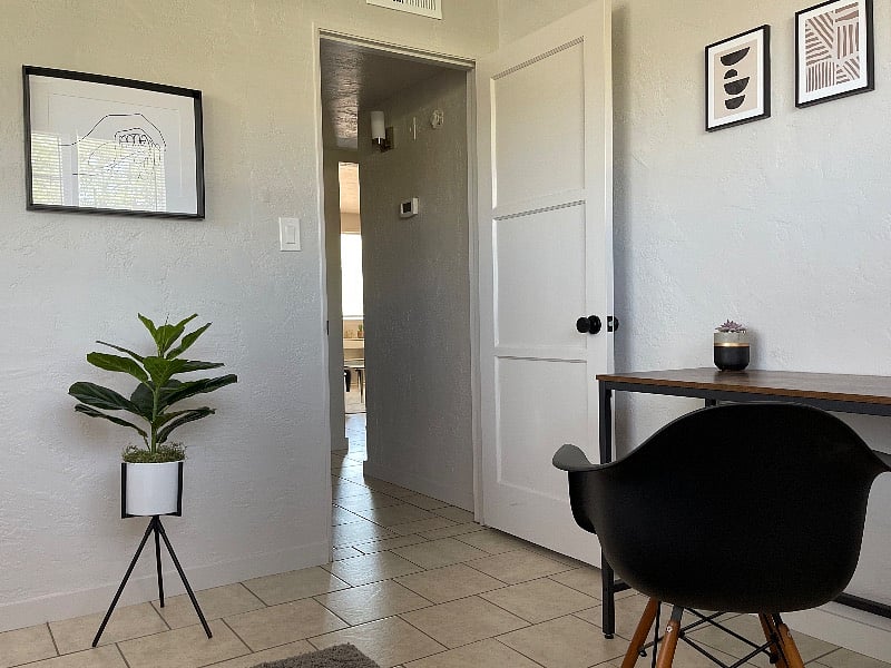 Office / Guest Bedroom with Daybed and Trundle