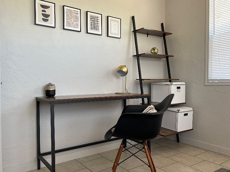 Office / Guest Bedroom with Daybed and Trundle
