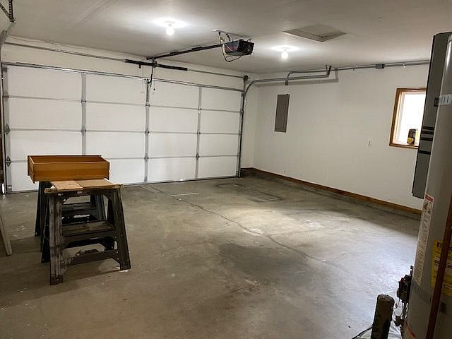 2 Car Garage