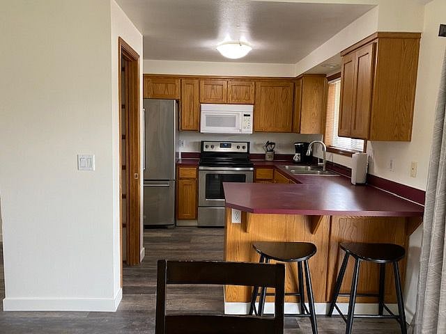 Kitchen with Bar Overhang with Seating for 2