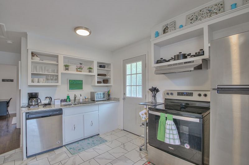 Furnished Finder property 541424_1 photo 3