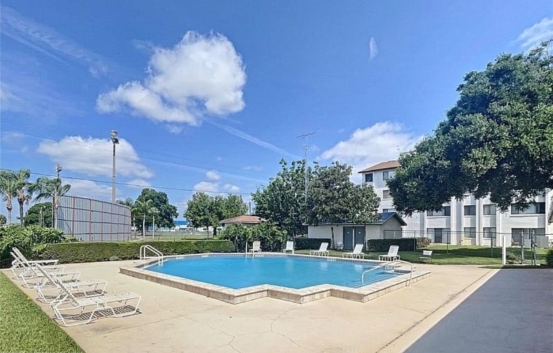 Furnished Finder property 541460_1 photo 14