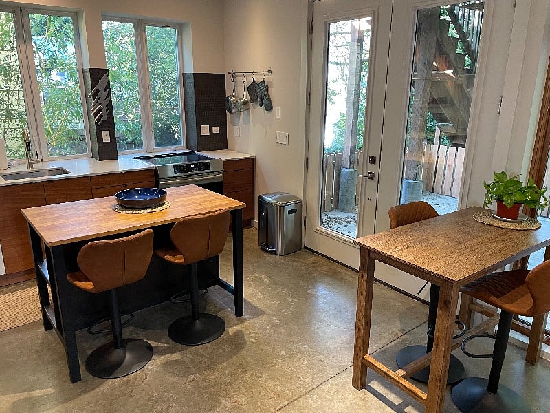 Kitchen/main space