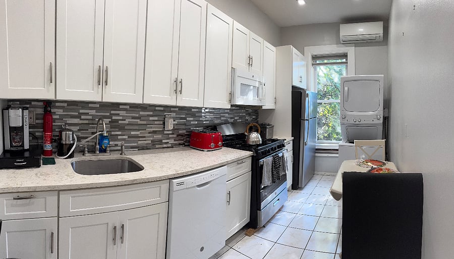Furnished Finder property 541546_3 photo 11