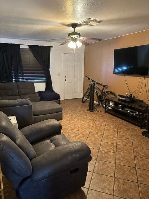 Furnished Finder property 541588_1 photo 3