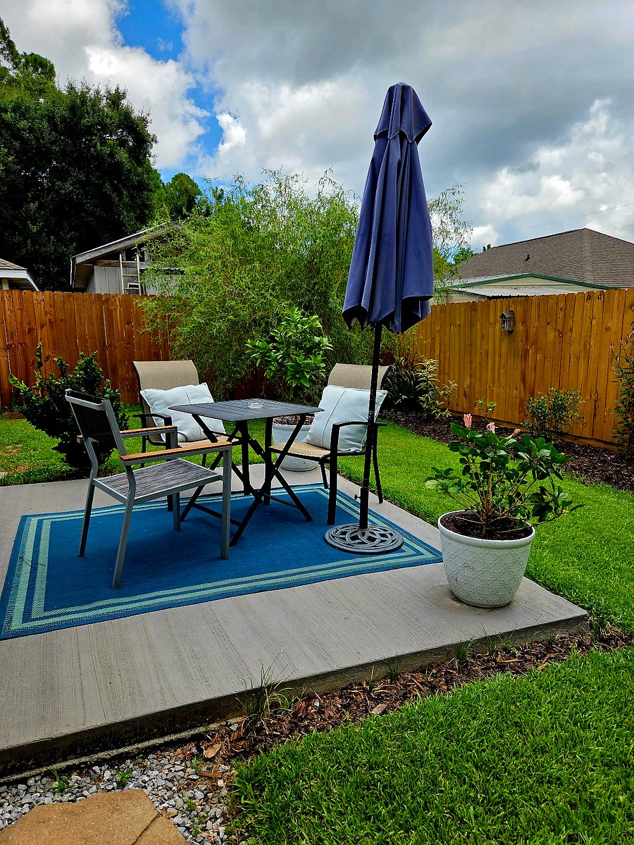 Back Sitting Area
