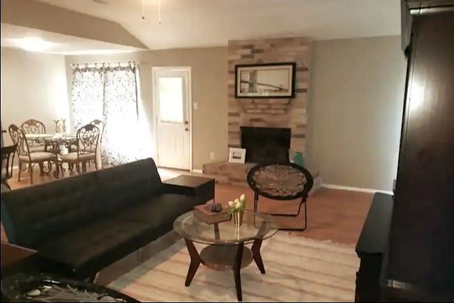 Furnished Finder property 541795_1 photo 7