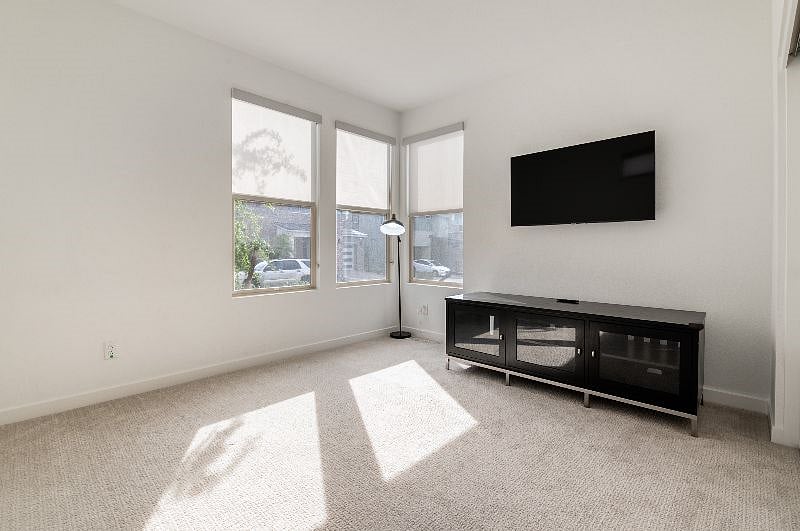 Furnished Finder property 541805_1 photo 16