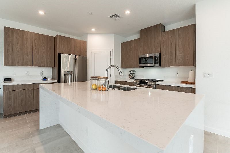 Furnished Finder property 541805_1 photo 12