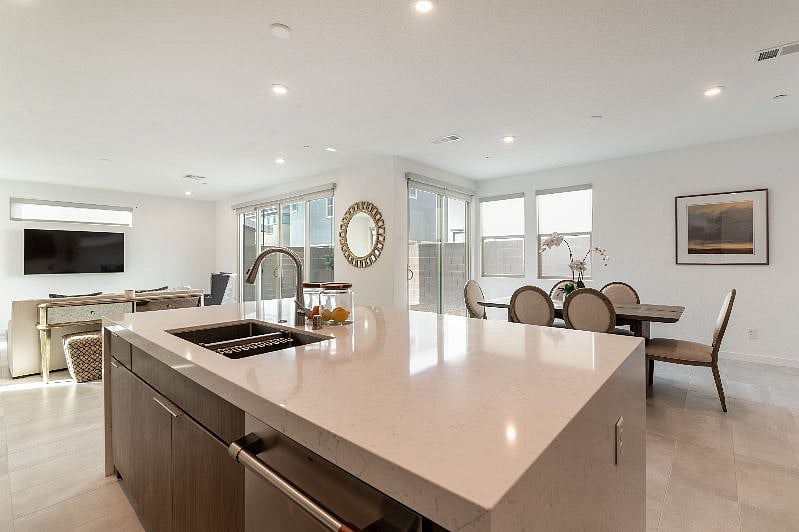 Furnished Finder property 541805_1 photo 9