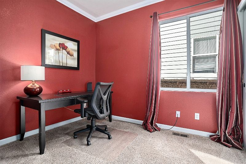 Office w/Single air mattress