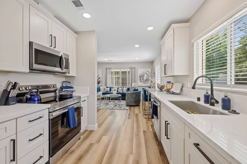Furnished Finder property 541931_1 photo 25