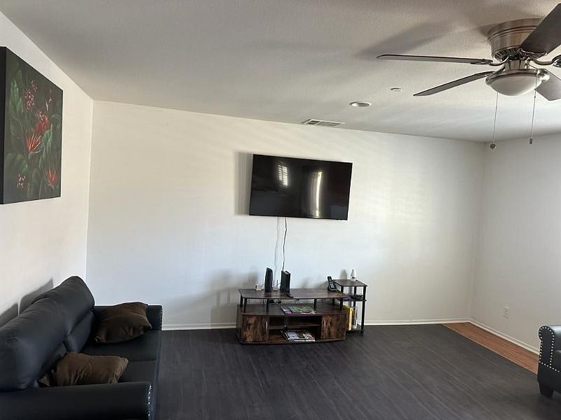 Furnished Finder property 541974_1 photo 3