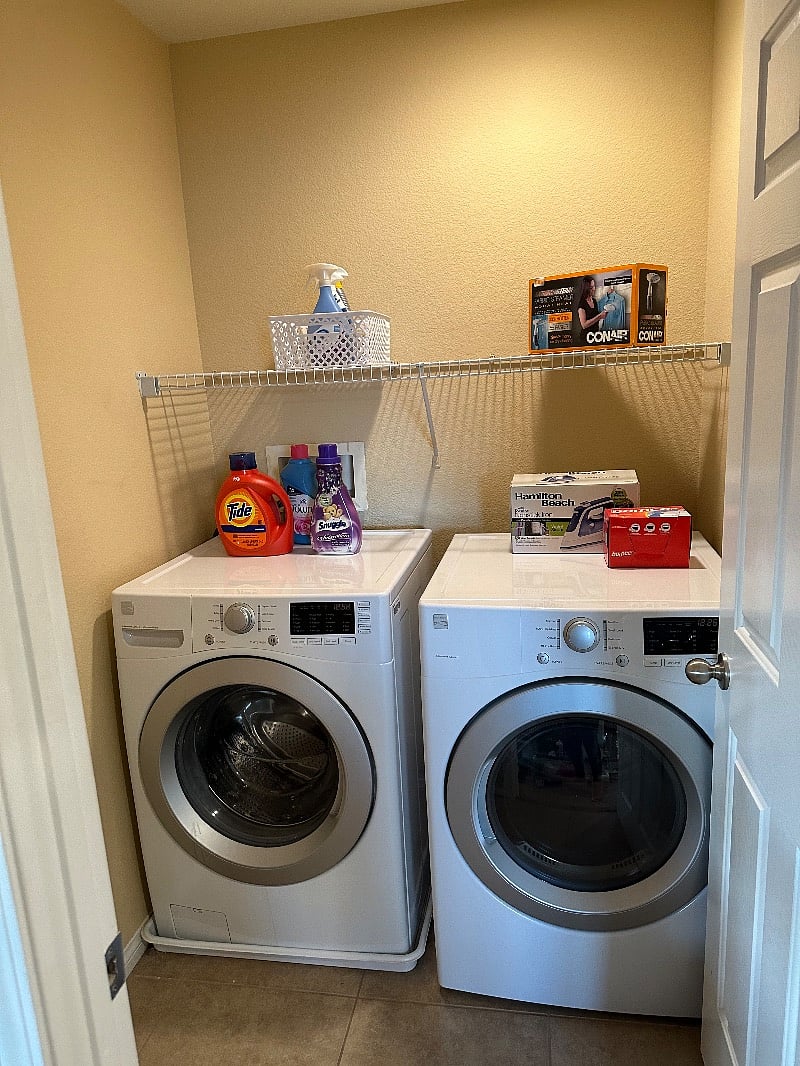 Laundry Room (Washer/Dryer)