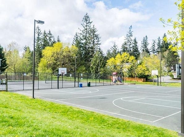Community has basketball, pickleball, tennis courts and more.