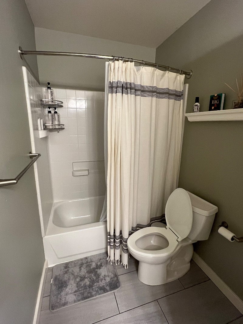 Second bathroom.