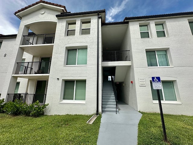 Furnished Finder property 542078_1 photo 6
